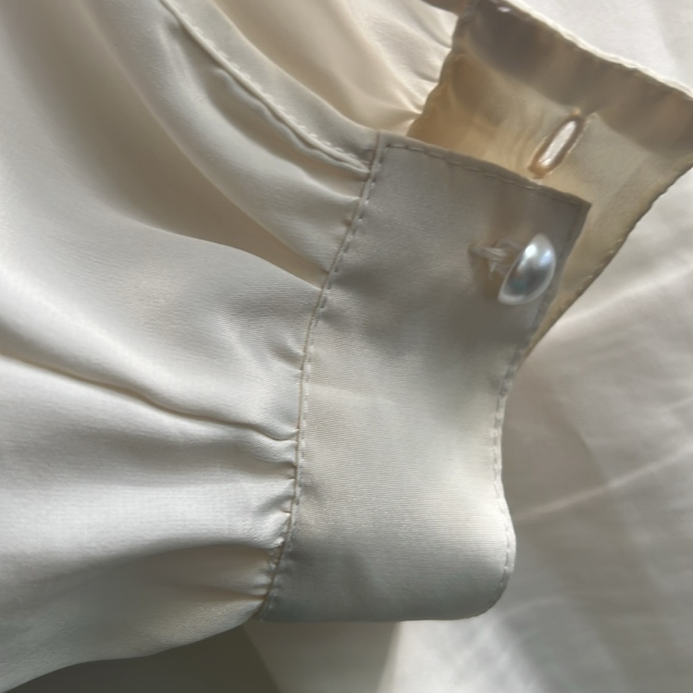 Chic White Lace Trim Blouse - Picture 8 of 10